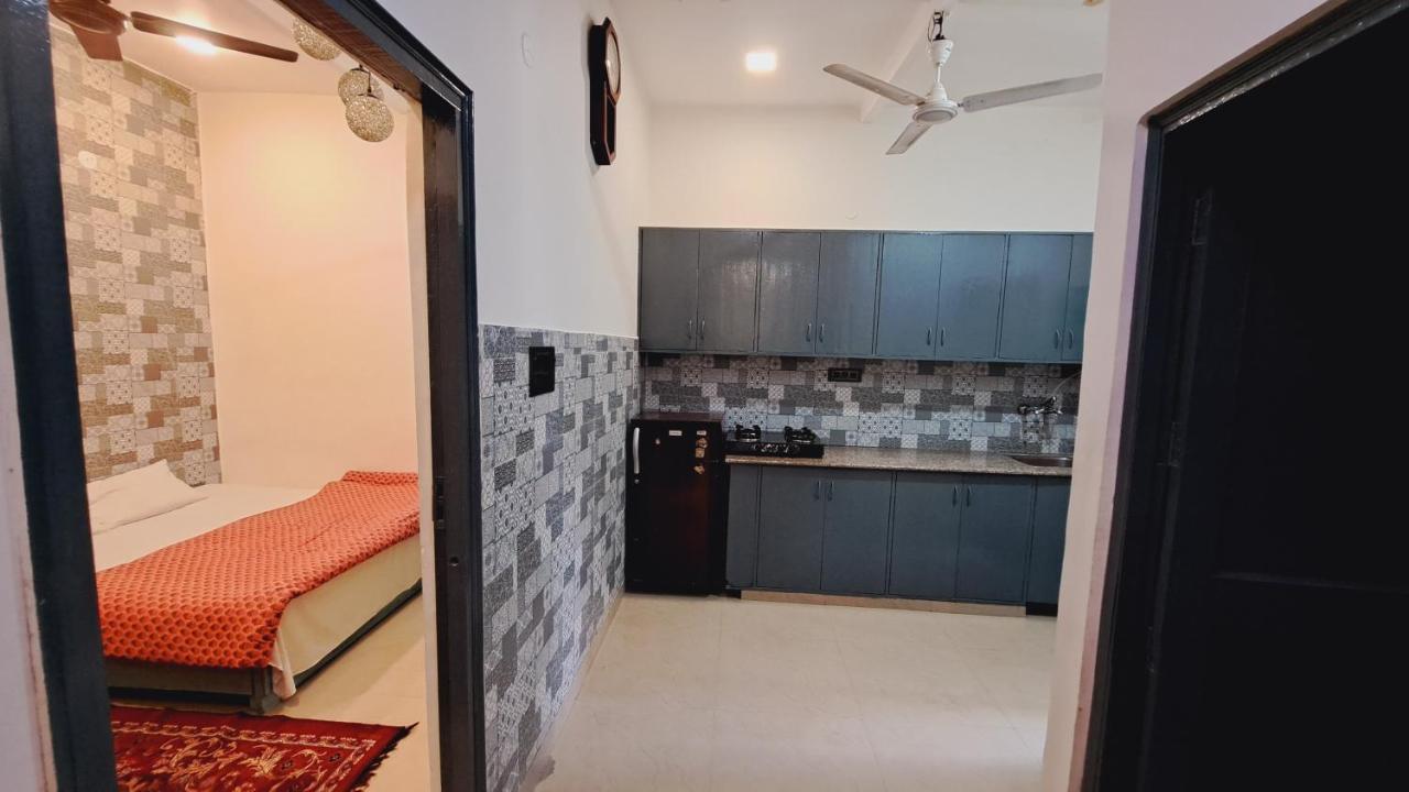 Sufi Khandar Home Stay New Delhi Ngoại thất bức ảnh