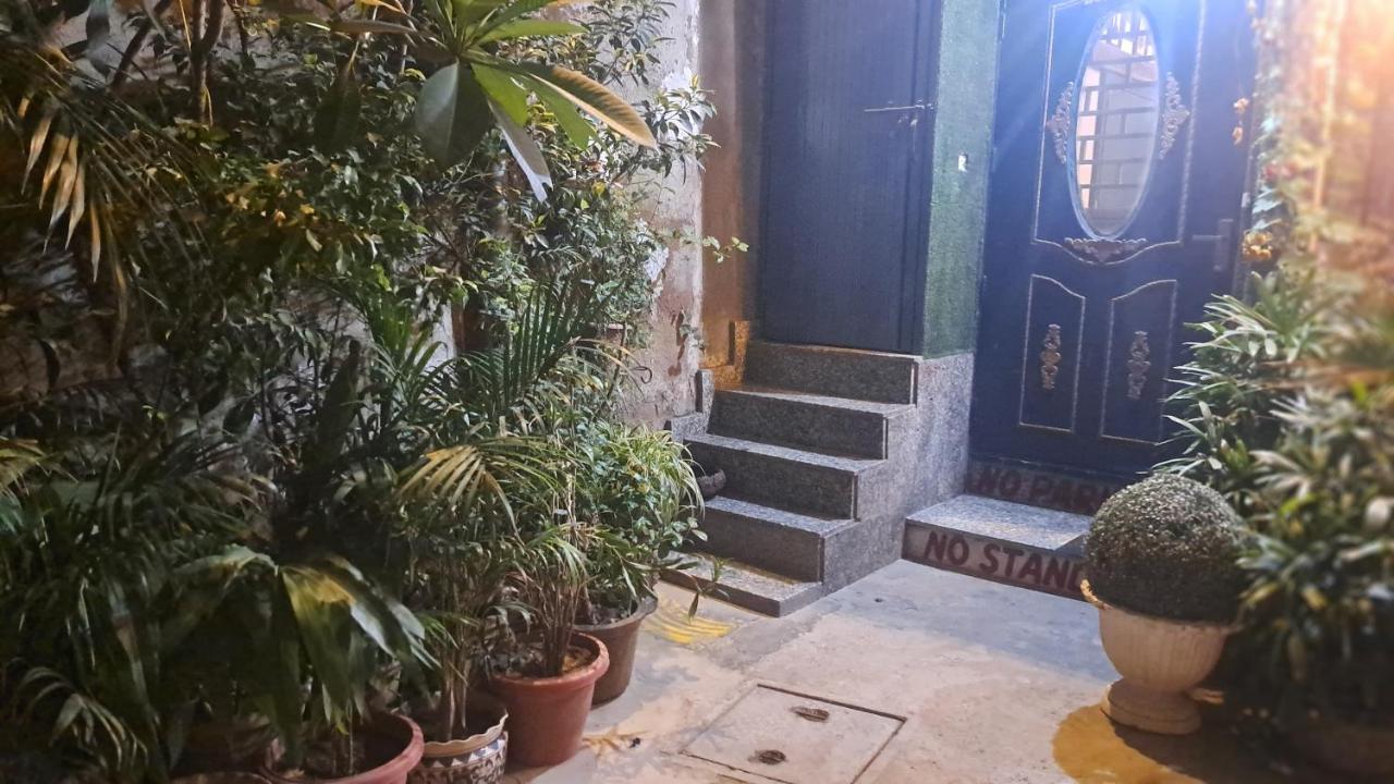 Sufi Khandar Home Stay New Delhi Ngoại thất bức ảnh